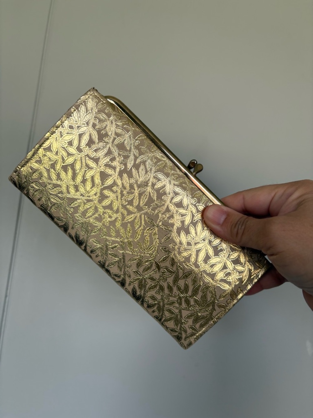 Vintage Elegant Gold Leaf-Embossed Women’s Clutch Wallet Rolf’s cowhide leather - Picture 6 of 12
